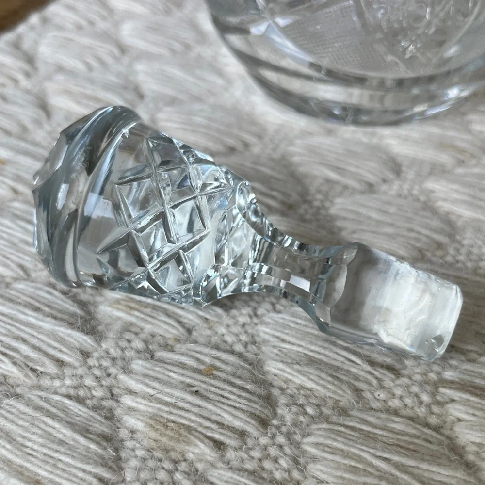 EUC Vintage crystal liquor decanter